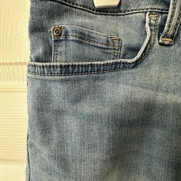 Lee Women's Classic Blue Jean Shorts - Picture 3 of 10